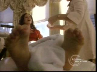 Emmanuelle Vaugier feet photo thumbnail
