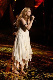 Emmelie de Forest feet photo 3