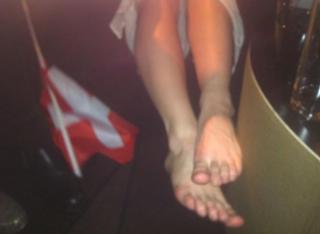 Emmelie de Forest feet photo 2