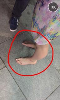 Emmelie de Forest feet photo 10