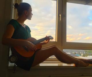 Emmelie de Forest feet photo 2