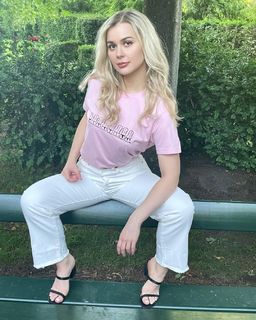 Emmelie de Forest feet photo 6