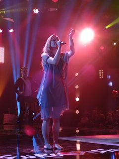 Emmelie de Forest feet photo 14