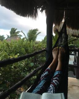 Emmy Raver-Lampman feet photo 10