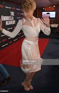 Emmy Raver-Lampman feet photo 12