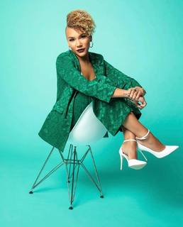 Emmy Raver-Lampman feet photo 19