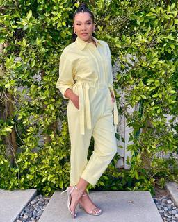 Emmy Raver-Lampman feet photo 18