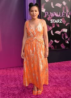 Emmy Raver-Lampman feet photo 1