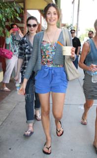 Emmy Rossum feet photo thumbnail
