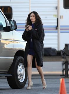 Emmy Rossum feet photo thumbnail