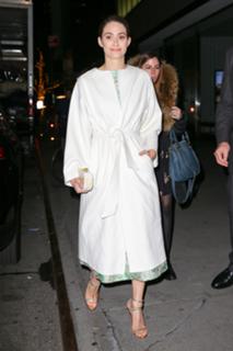 Emmy Rossum feet photo thumbnail