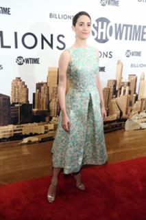 Emmy Rossum feet photo thumbnail
