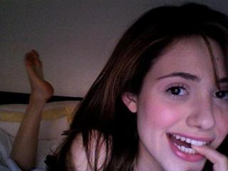 Emmy Rossum feet photo thumbnail