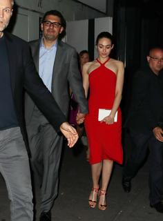 Emmy Rossum feet photo thumbnail