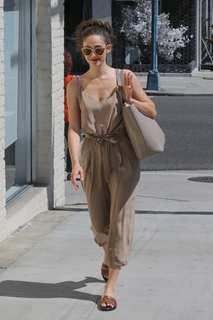 Emmy Rossum feet photo thumbnail