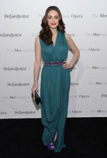 Emmy Rossum feet photo thumbnail