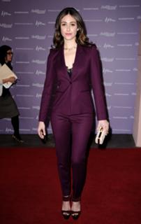 Emmy Rossum feet photo thumbnail