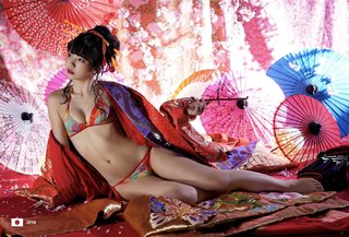 Enako feet photo 3
