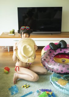 Enako feet photo 10