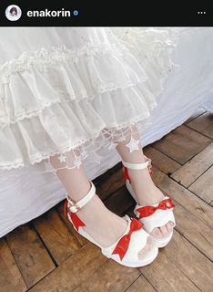 Enako feet photo 14