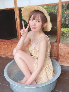 Enako feet photo 16