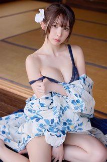 Enako feet photo 5