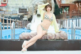 Enako feet photo 2