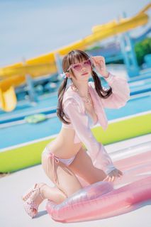Enako feet photo 10