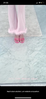 Enisa Bukvic feet photo thumbnail