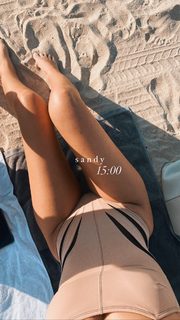 Enisa Bukvic feet photo thumbnail