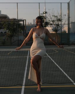 Enisa Bukvic feet photo thumbnail