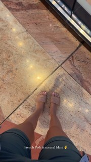 Enisa Bukvic feet photo thumbnail