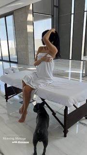 Enisa Bukvic feet photo thumbnail