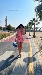 Enisa Bukvic feet photo thumbnail