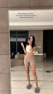 Enisa Bukvic feet photo thumbnail