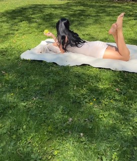 Enisa Bukvic feet photo thumbnail