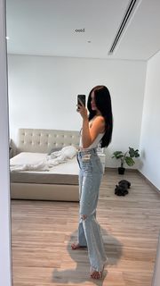Enisa Bukvic feet photo thumbnail