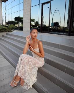 Enisa Bukvic feet photo thumbnail
