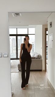 Enisa Bukvic feet photo thumbnail