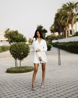 Enisa Bukvic feet photo thumbnail