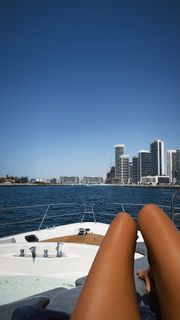 Enisa Bukvic feet photo thumbnail