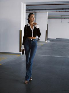 Enisa Bukvic feet photo thumbnail
