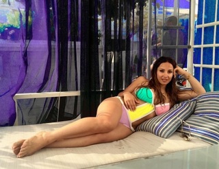 Enissa Amani feet photo 1