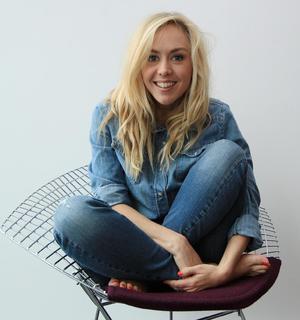 Enora Malagré feet photo thumbnail