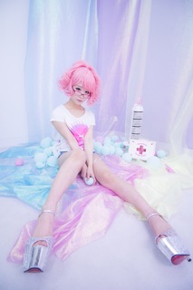 Eri Kitami feet photo thumbnail