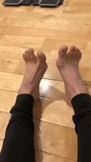 Eri Kitami feet photo thumbnail