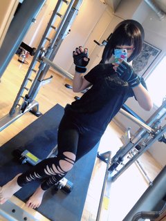Eri Kitami feet photo thumbnail