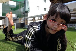 Eri Kitami feet photo thumbnail