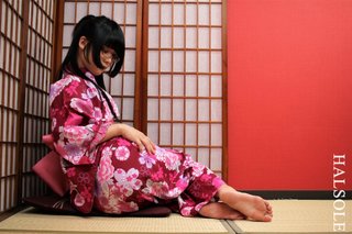 Eri Kitami feet photo thumbnail
