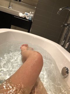 Eri Kitami feet photo thumbnail